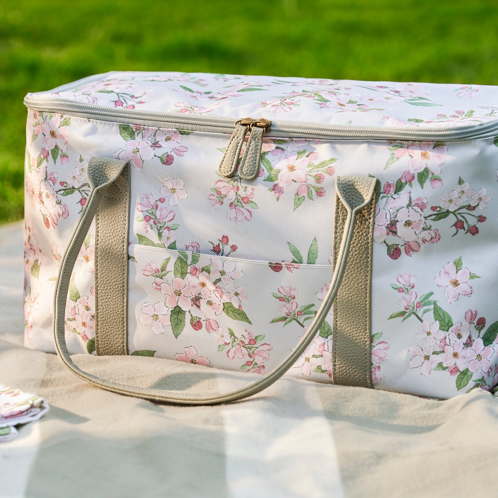 Blossom Pocket Picnic Bag