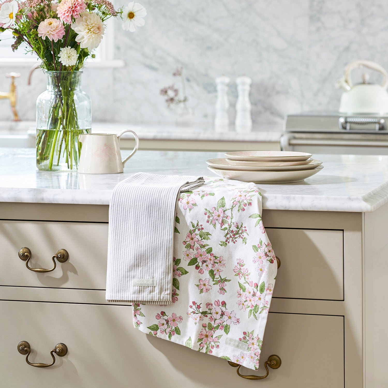 Blossom Tea Towels (Set of 2) by Sophie Allport