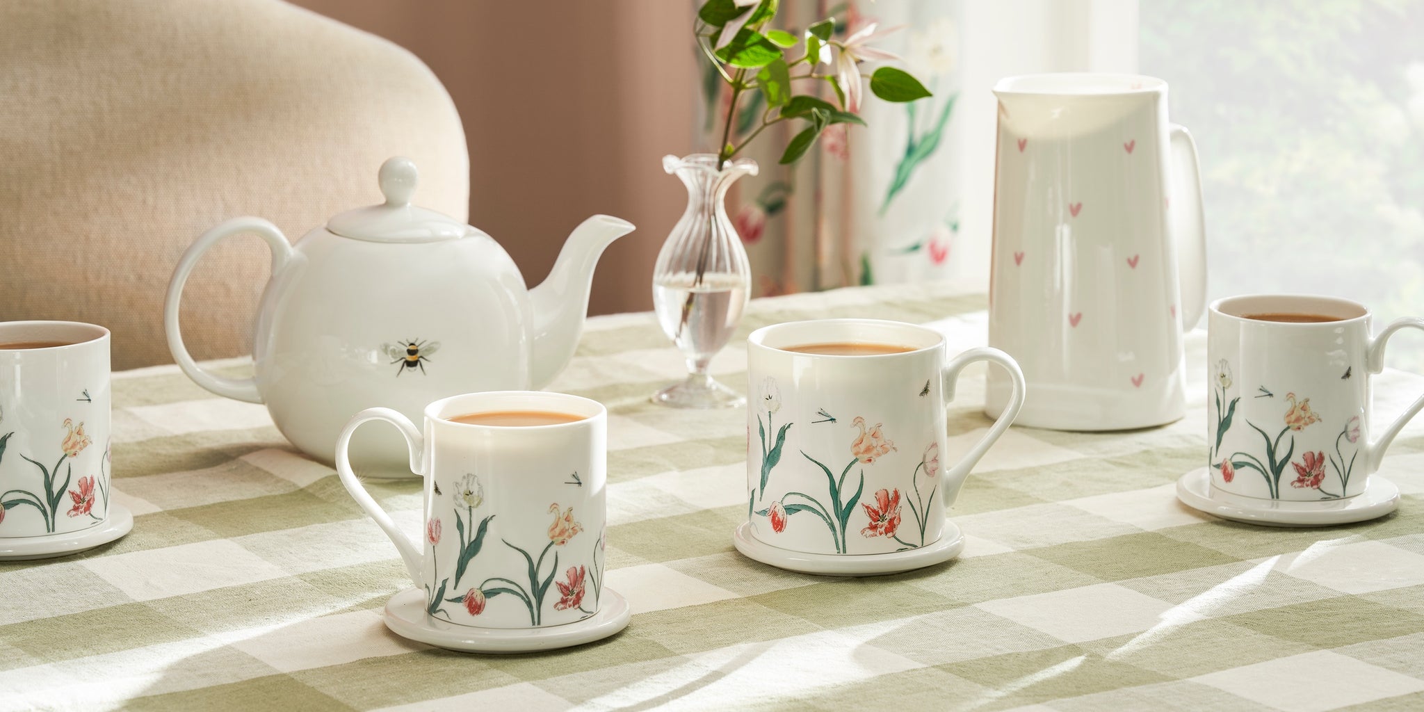 Sophie Allport fine bone china bees mug on kitchen counter with matching bees Dualit kettle and toaster