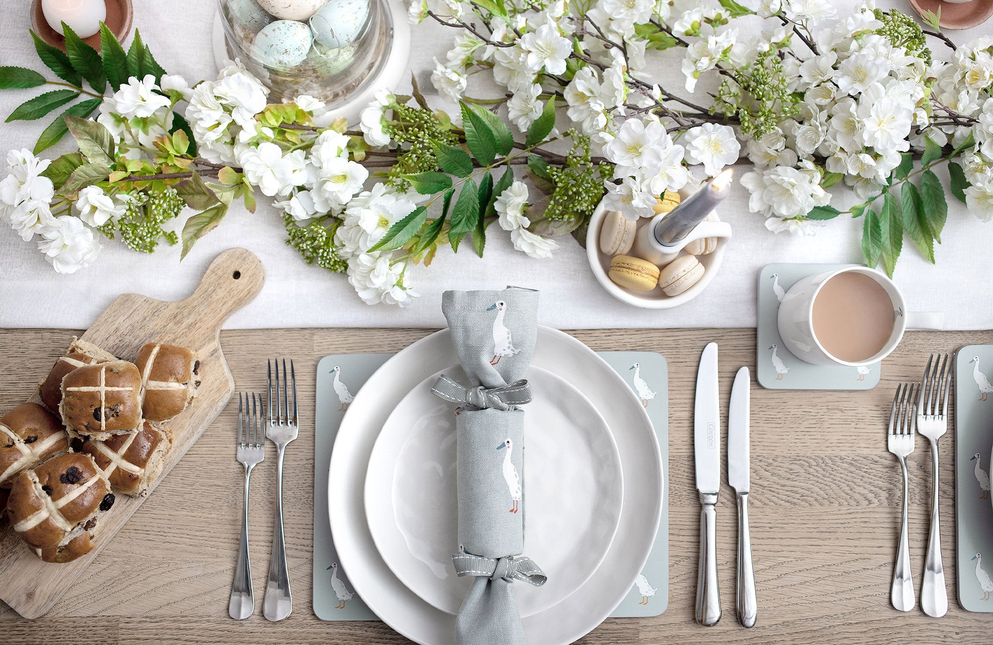 Five Spring Table Settings Ideas We’re Hopping Mad About