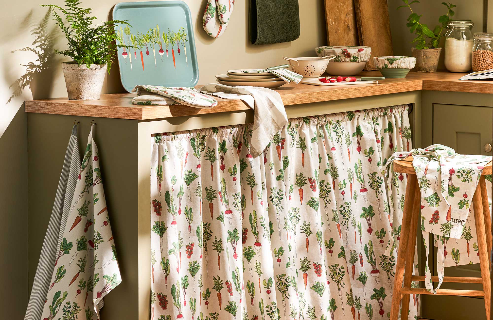 How to Create a Kitchen Skirt