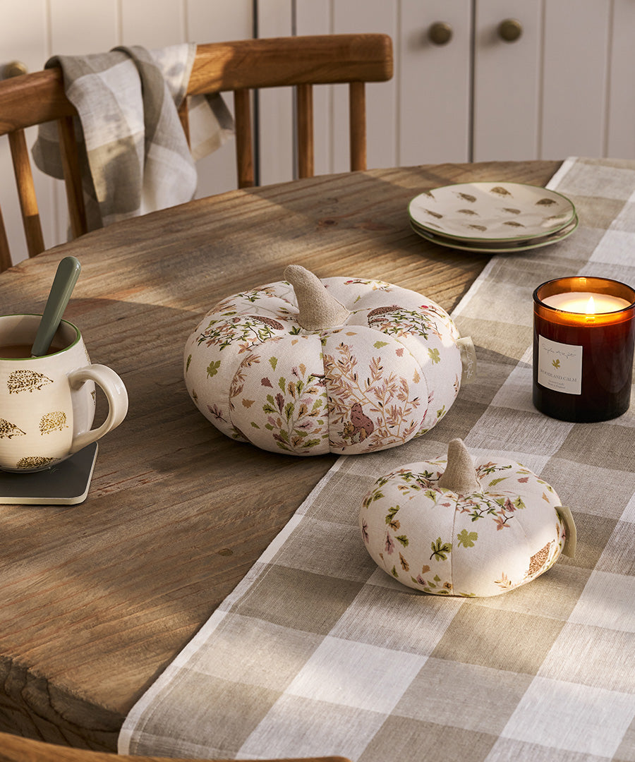 Decorative Accessories & Ornaments