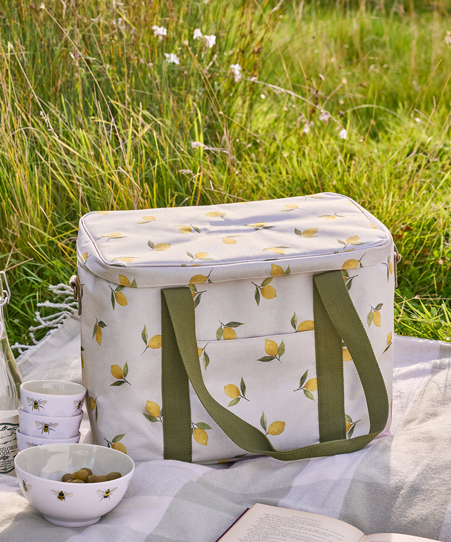 Picnic Bags & Blankets
