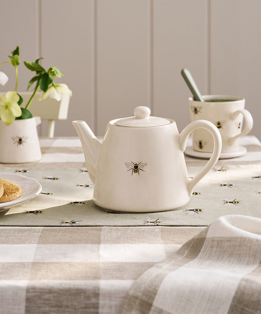 Teapots & Tea Cosies