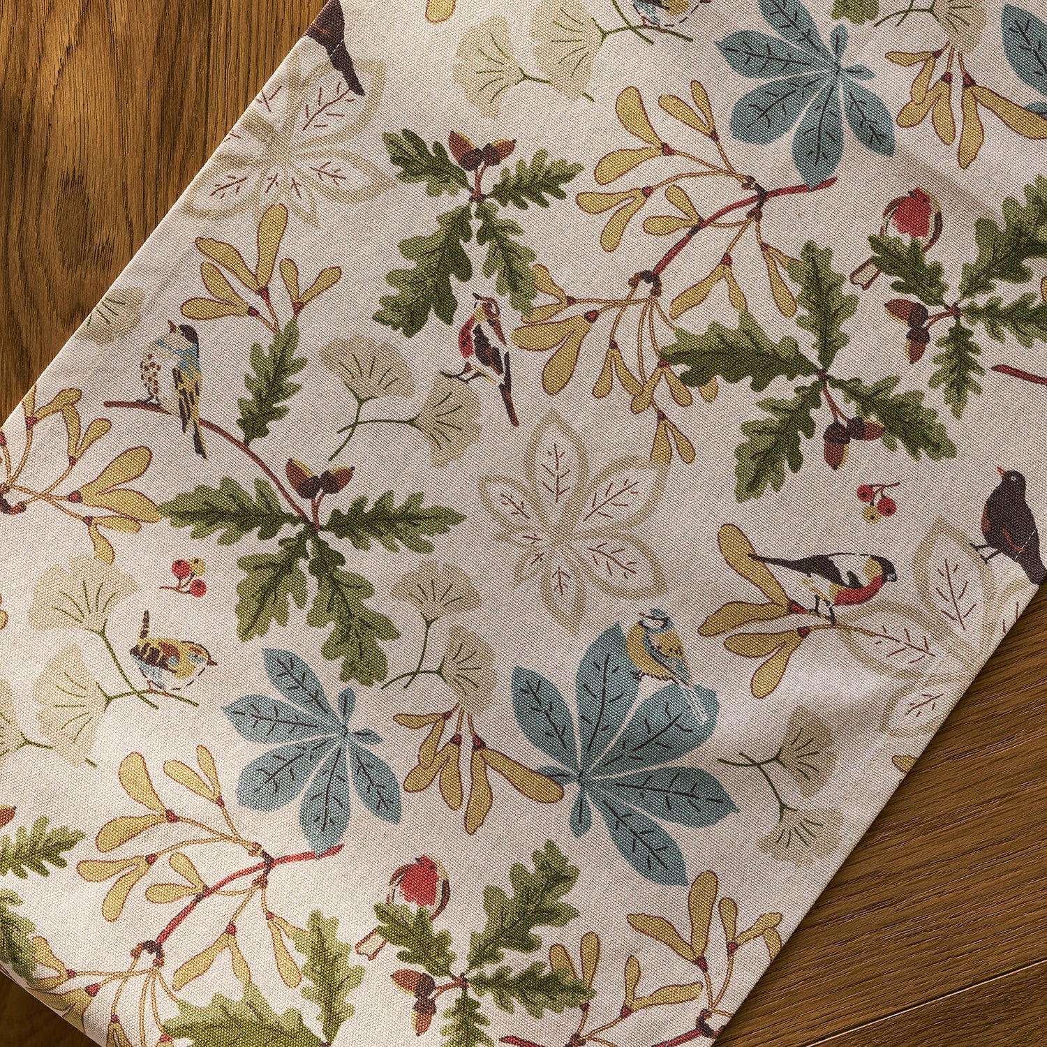 Orchard Birds Table Runner