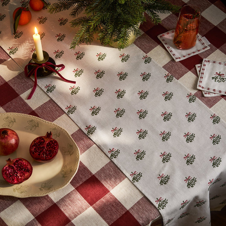 Mistletoe Table Runner