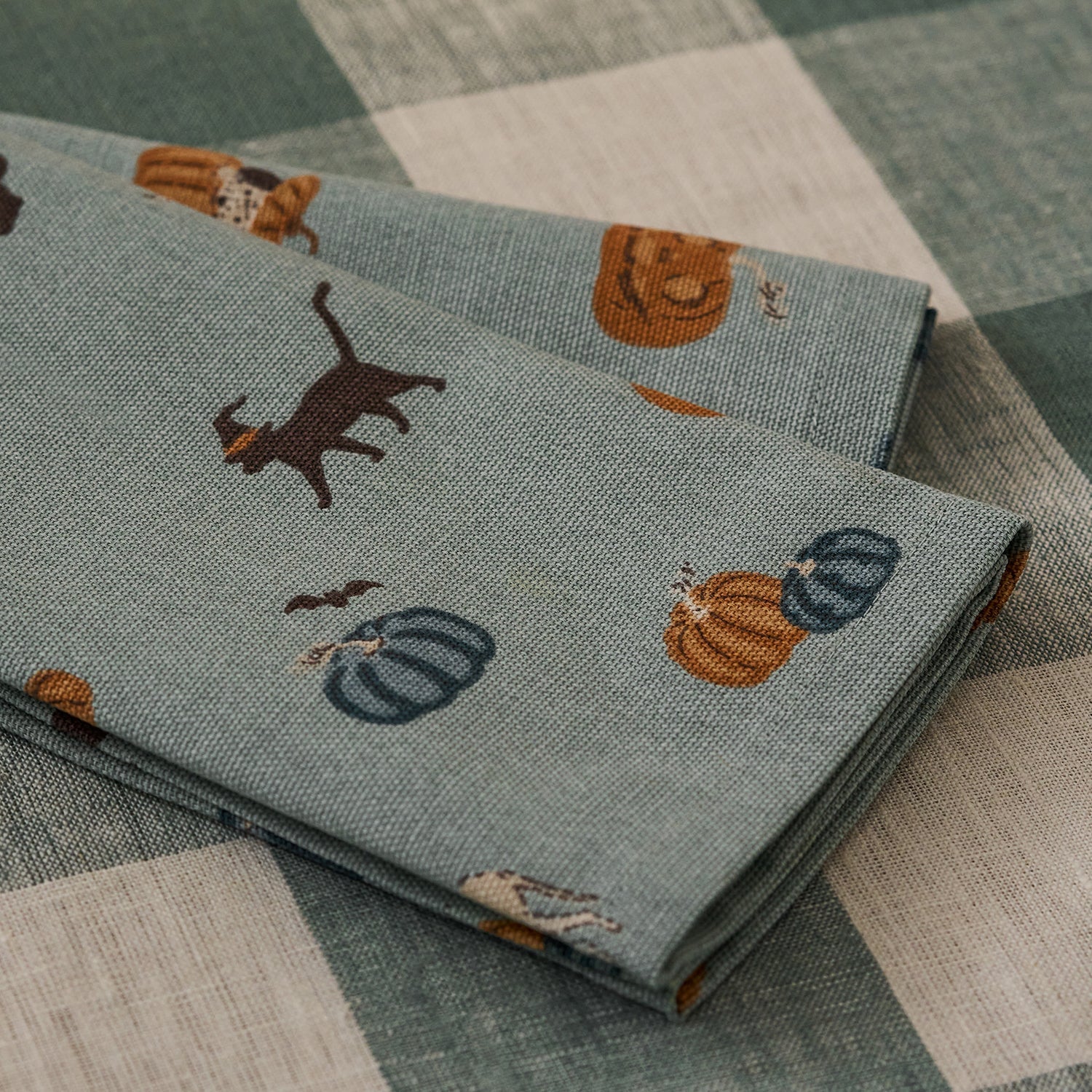 Paws & Pumpkins Napkins (Set of 4)