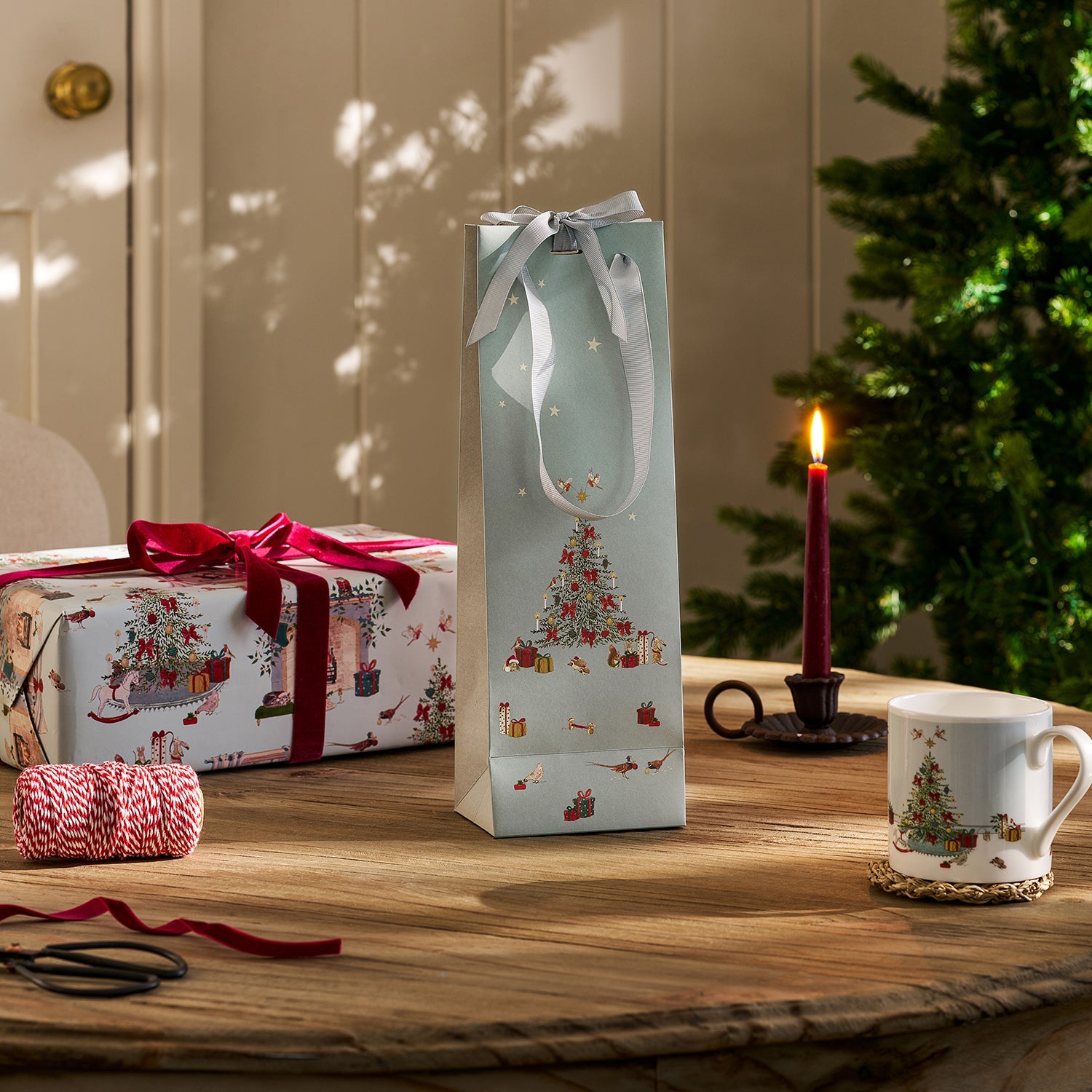 Cosy Christmas Bottle Gift Bag