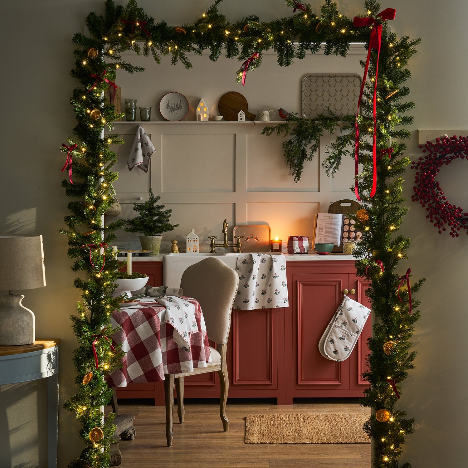 Mistletoe Double Oven Glove