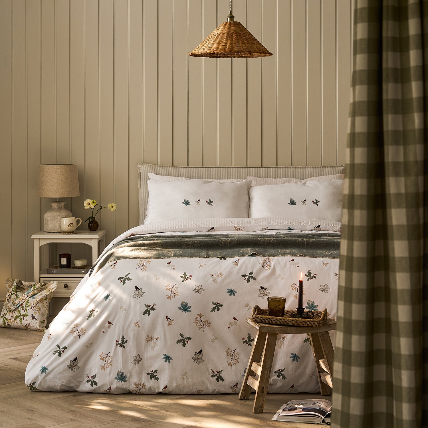 Orchard Birds Bedding Set