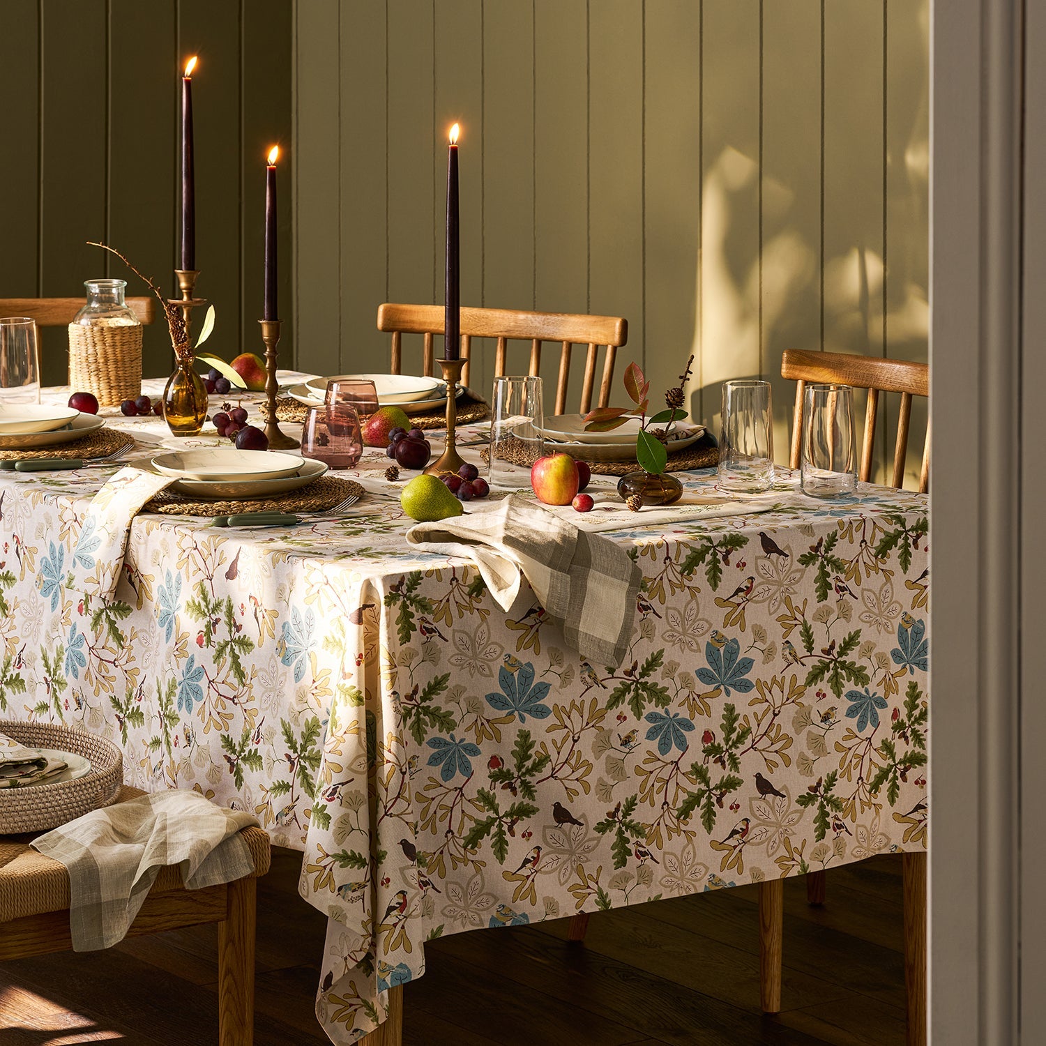 Orchard Birds Tablecloth
