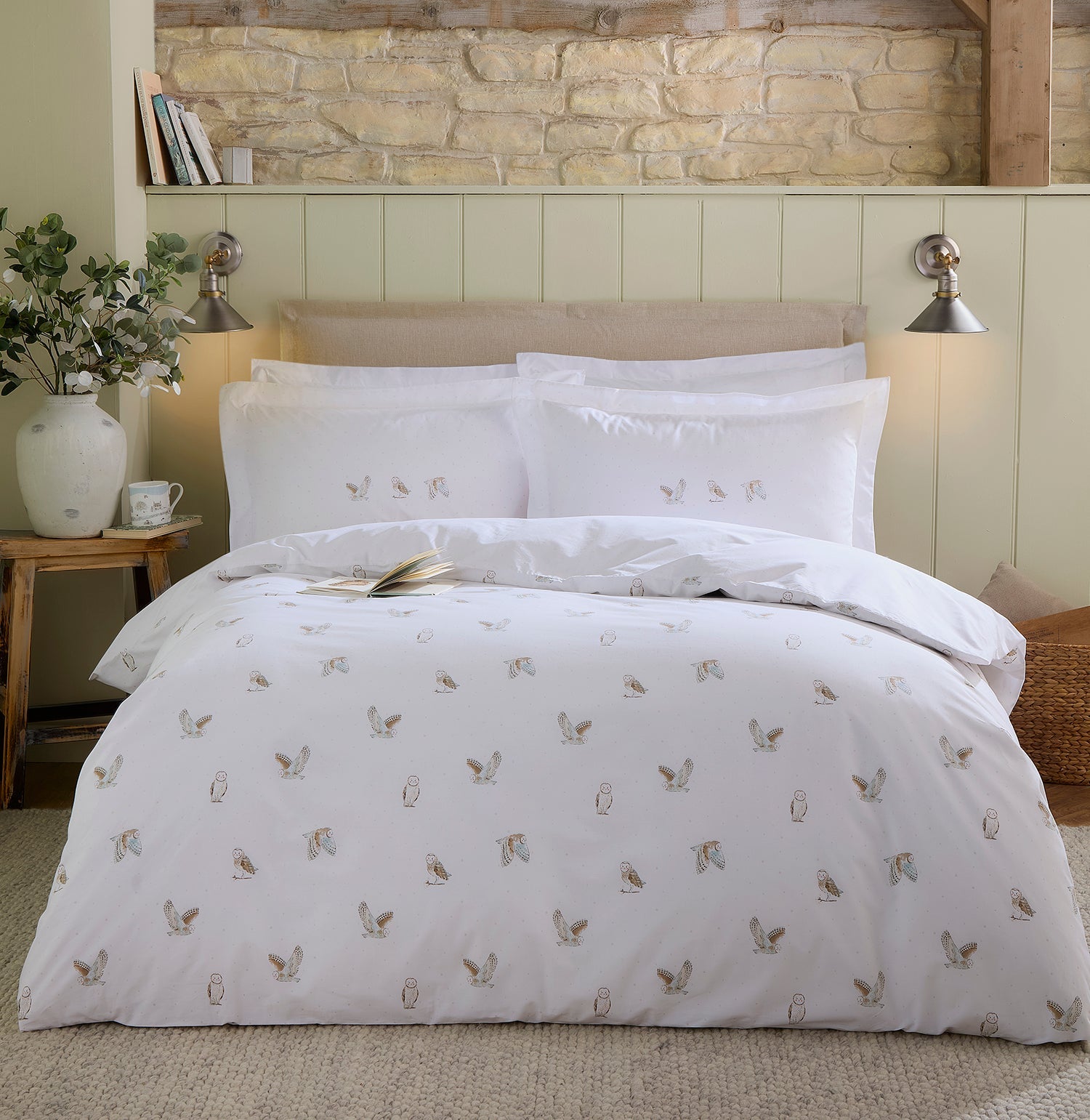 Snowy Owls Bedding Set
