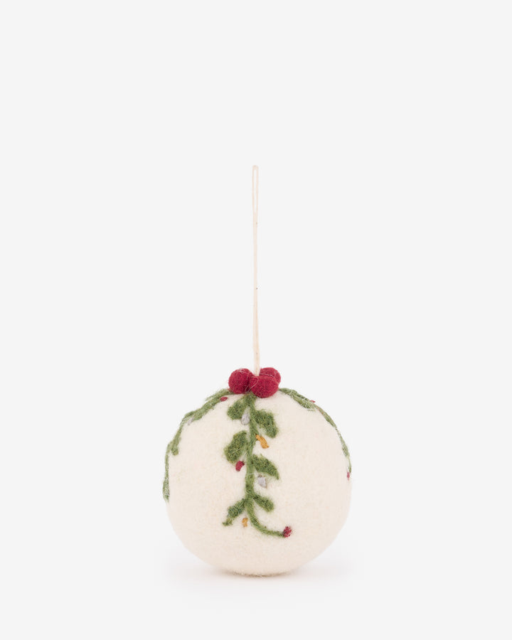 Garland Snowball Felt Bauble