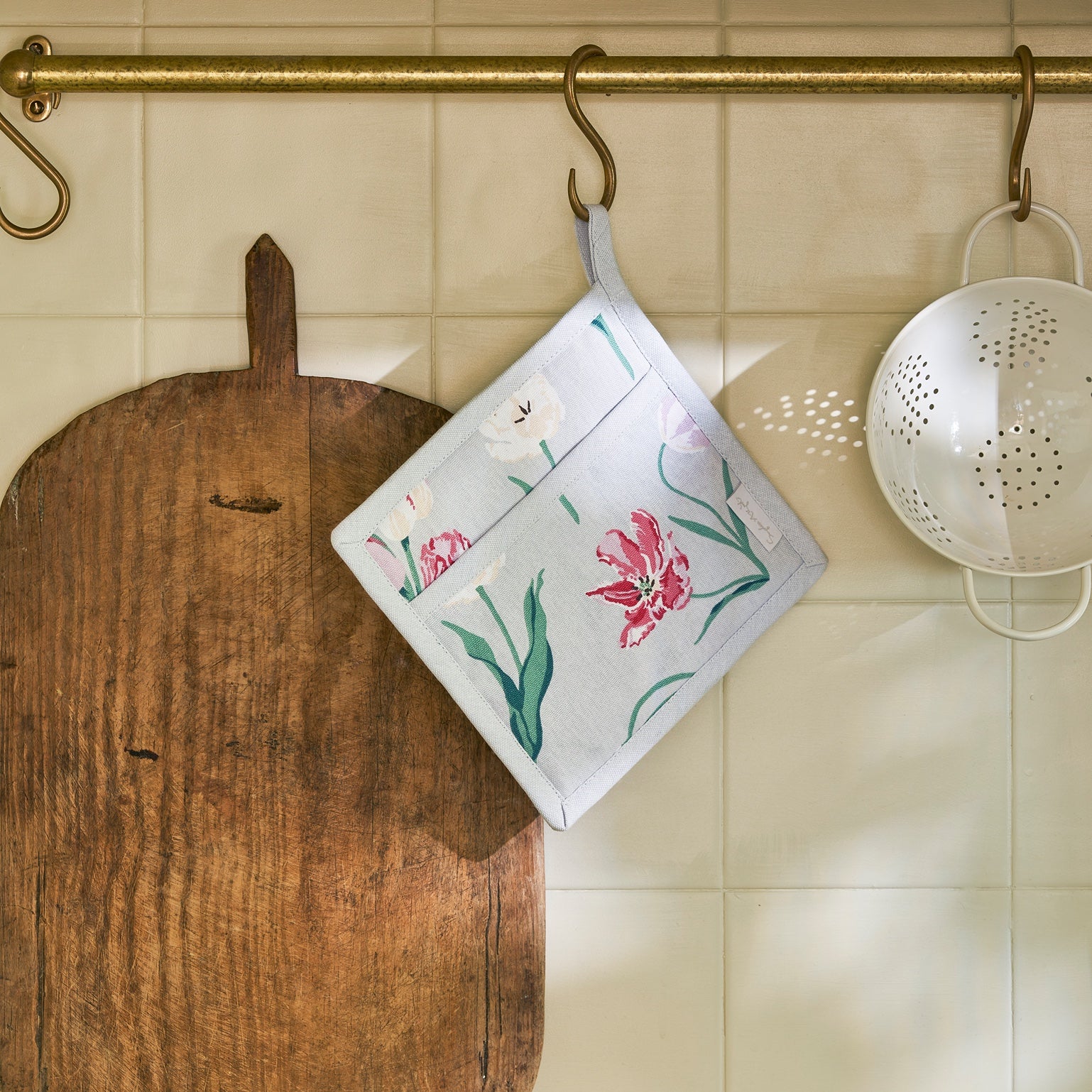 Tulips Pot Grab by Sophie Allport