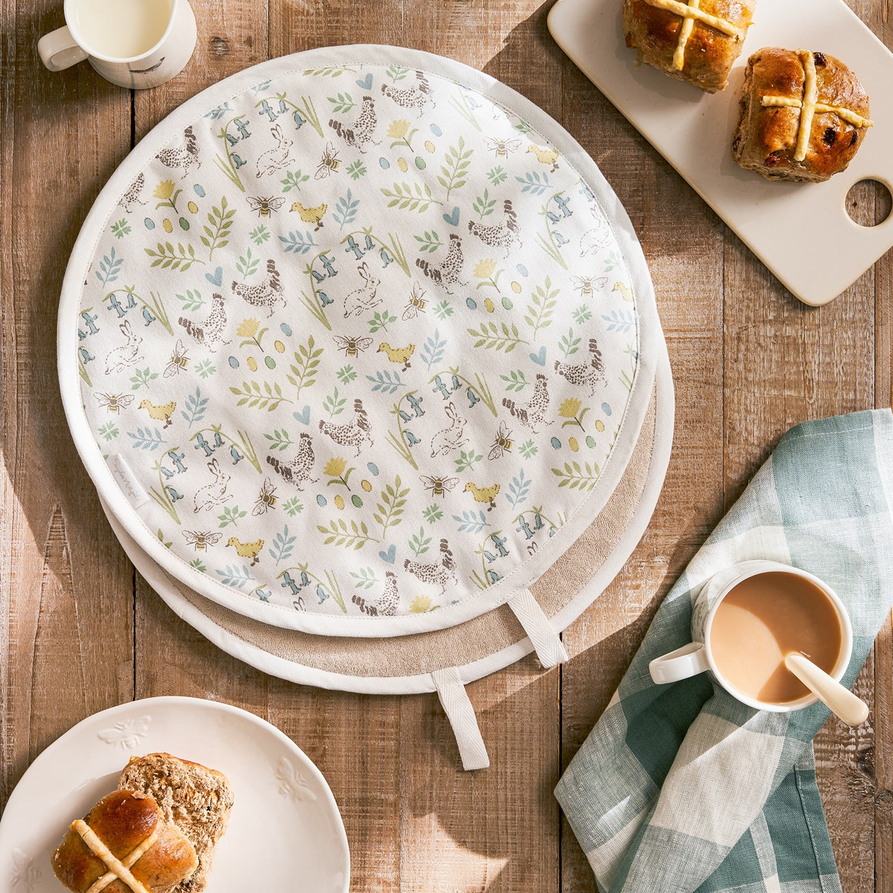 Spring Chicken Circular Hob Cover by Sophie Allport