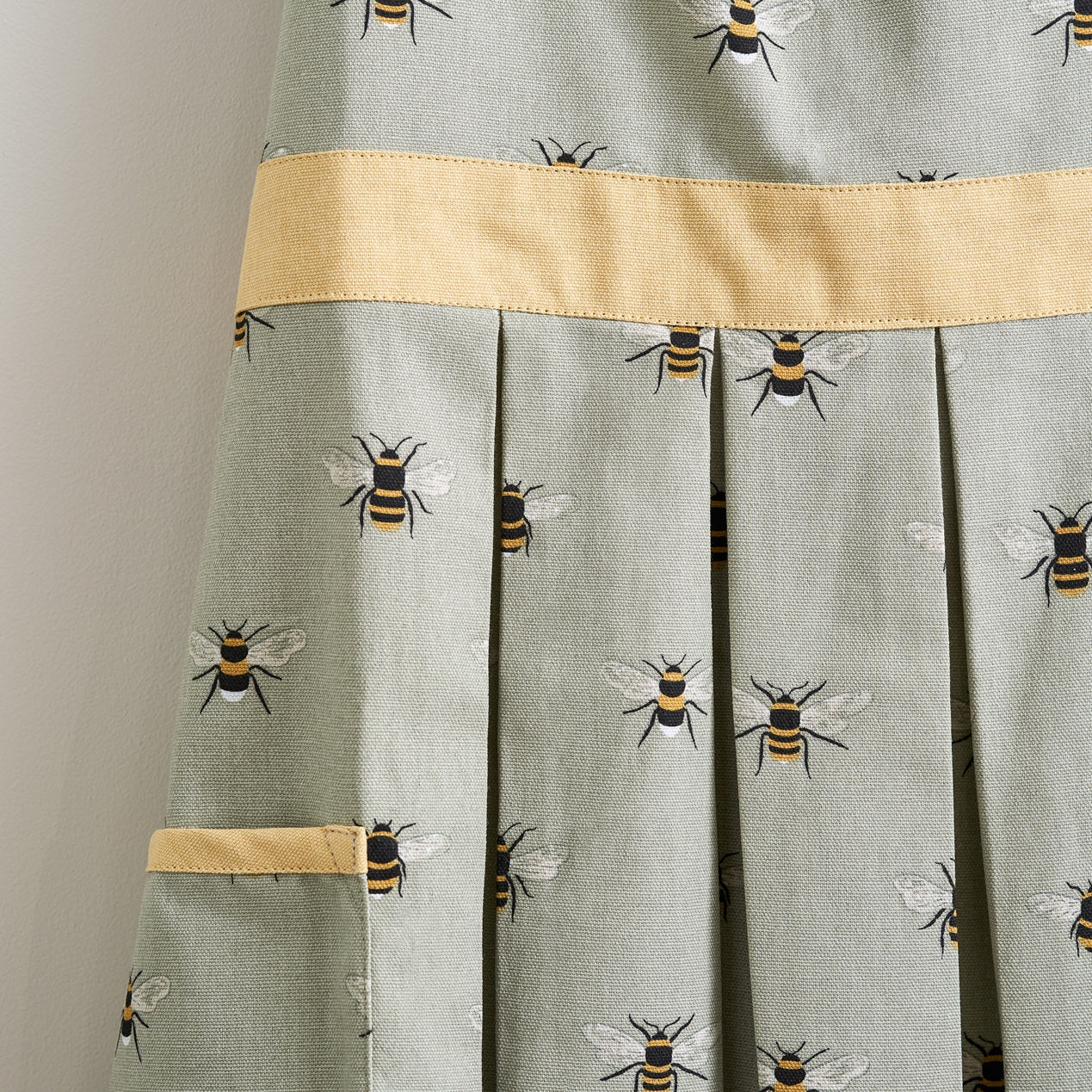 Bees Vintage Apron