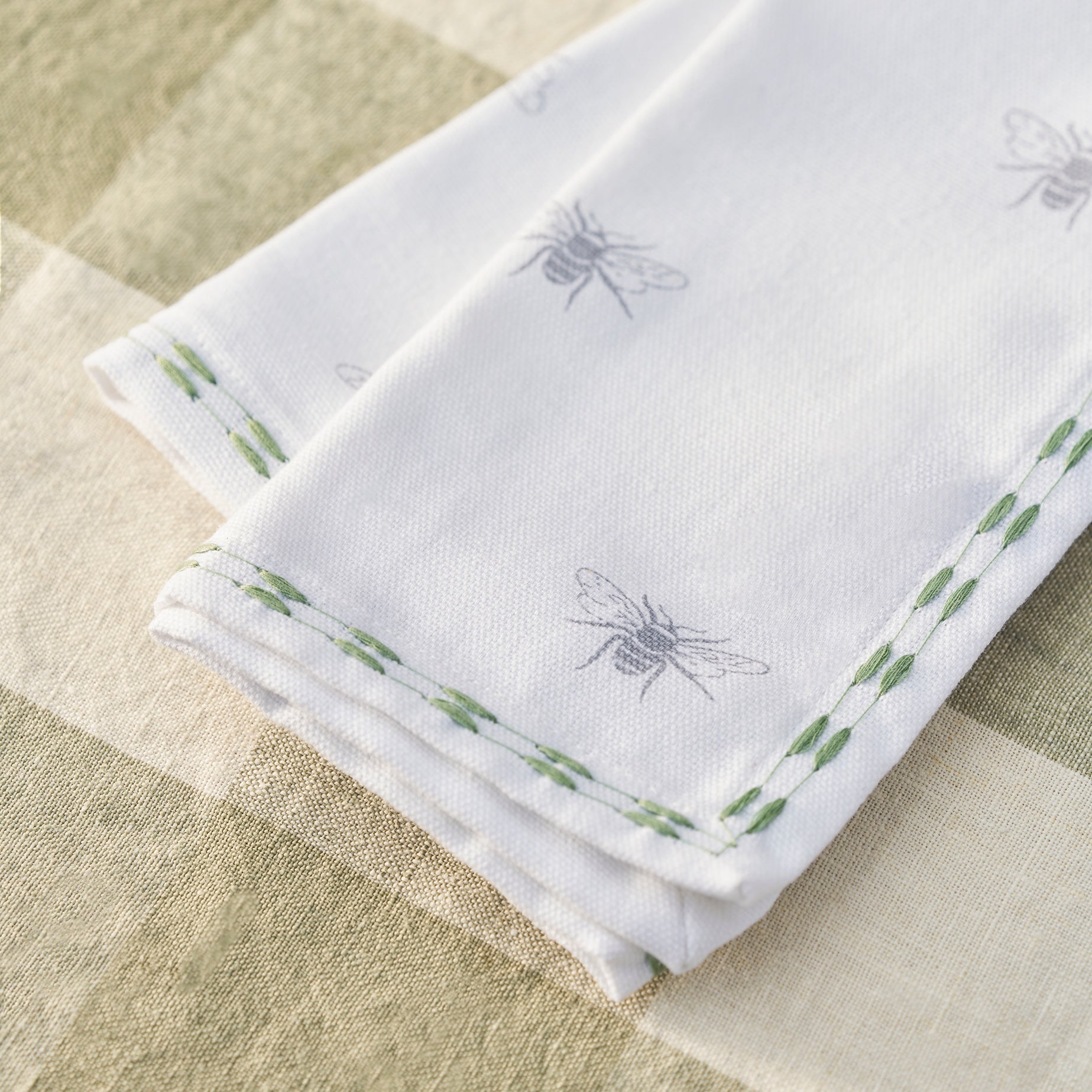 Bees Embroidered Napkins (Set of 4)