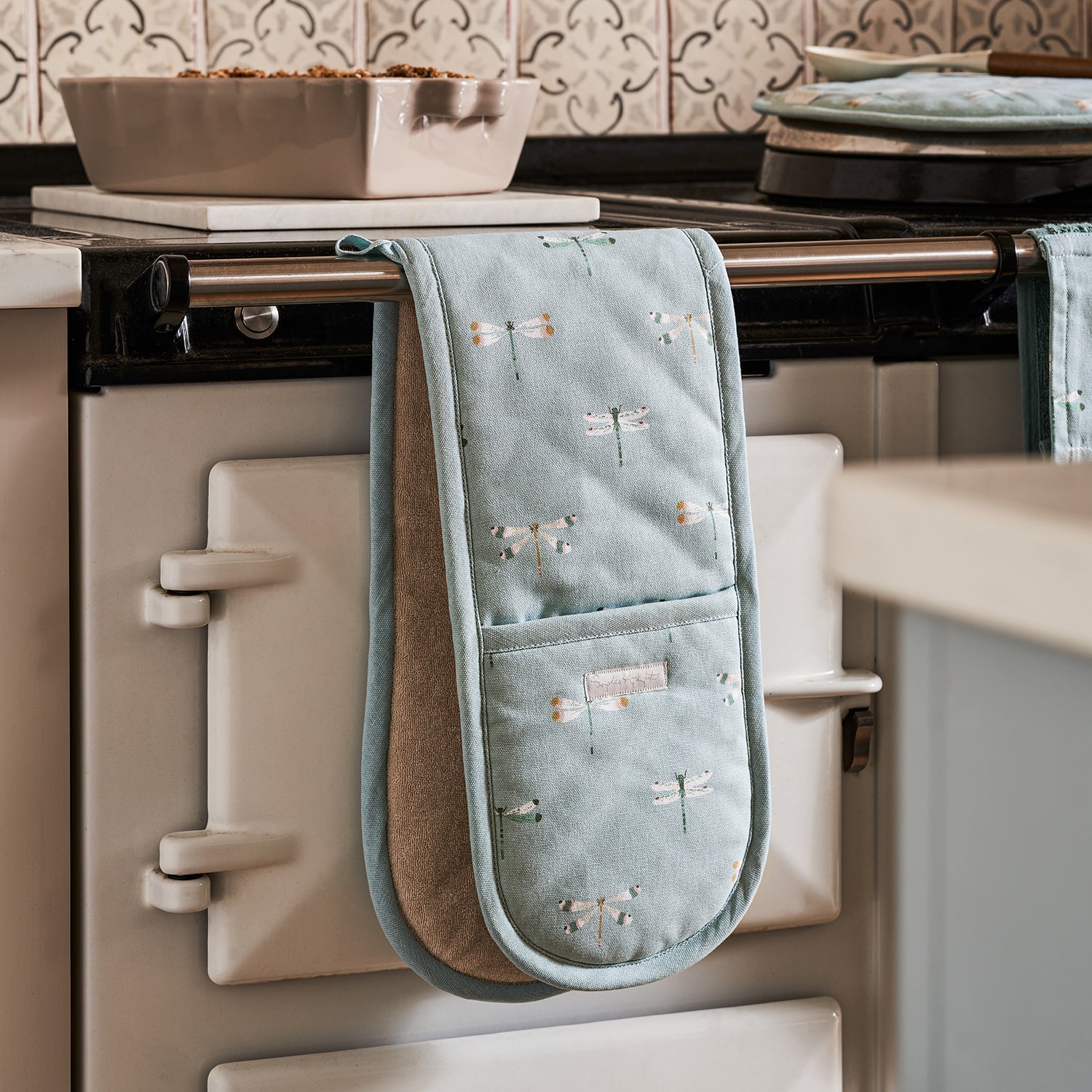 Blue double oven glove with dragonfly print by Sophie Allport