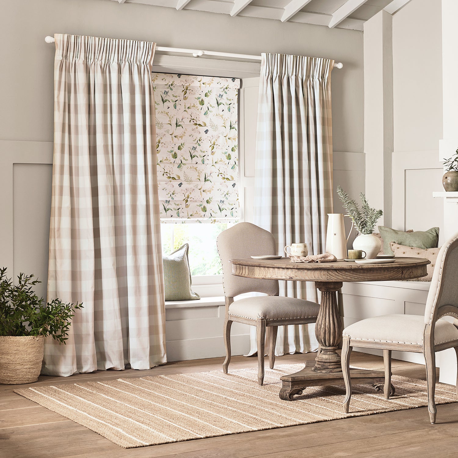 Wild Floral White Made to Measure Roman Blind