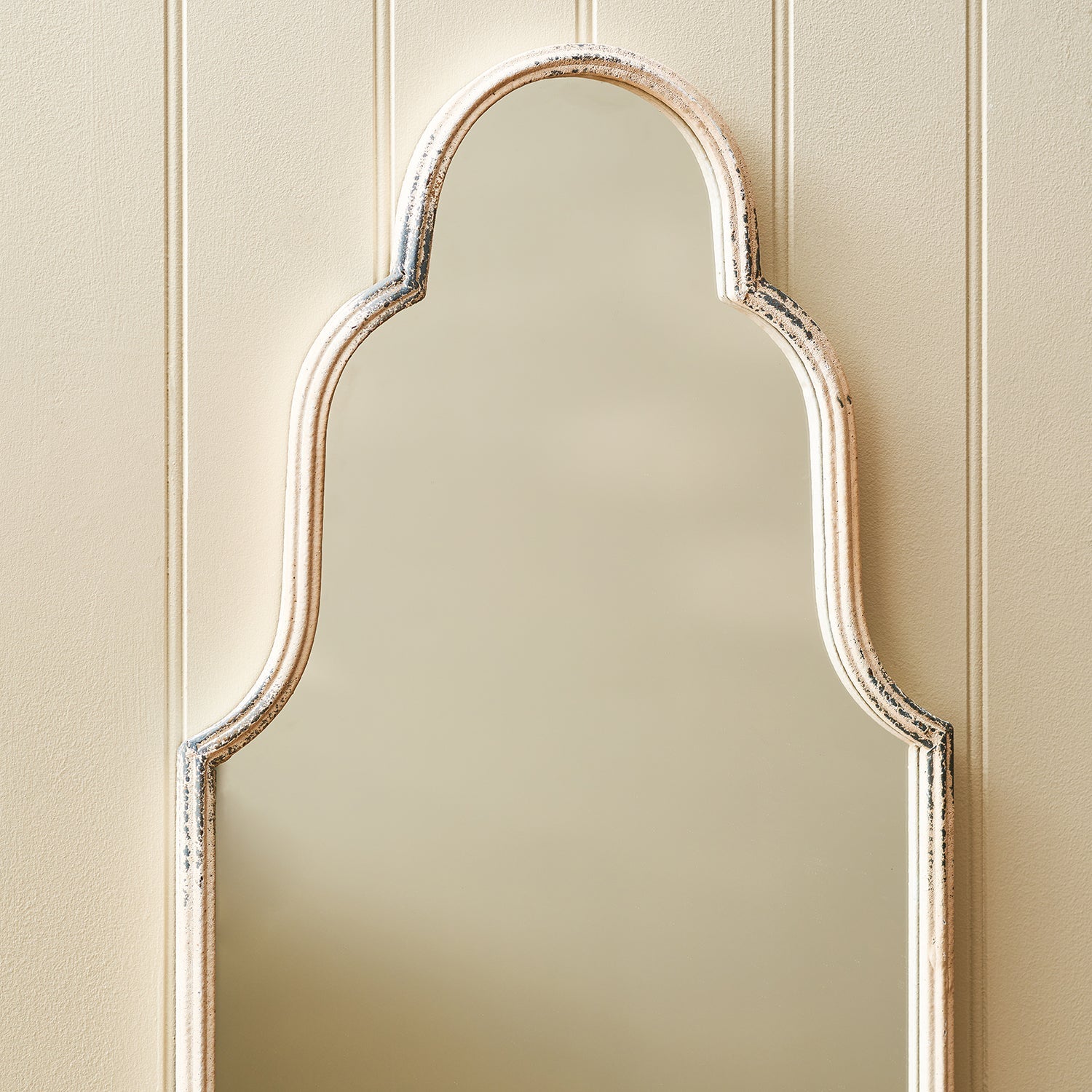 Full length curved mirror by Sophie Allport detail