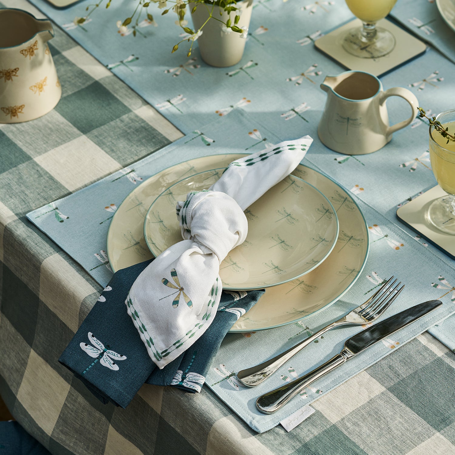Watercolour Dragonfly Embroidered Napkins (Set of 4)