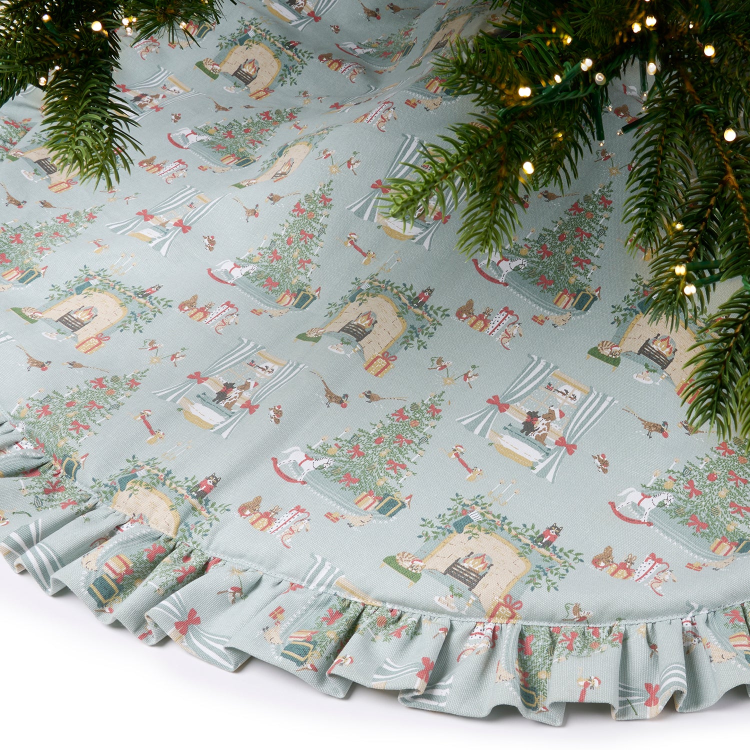 Cosy Christmas Tree Skirt