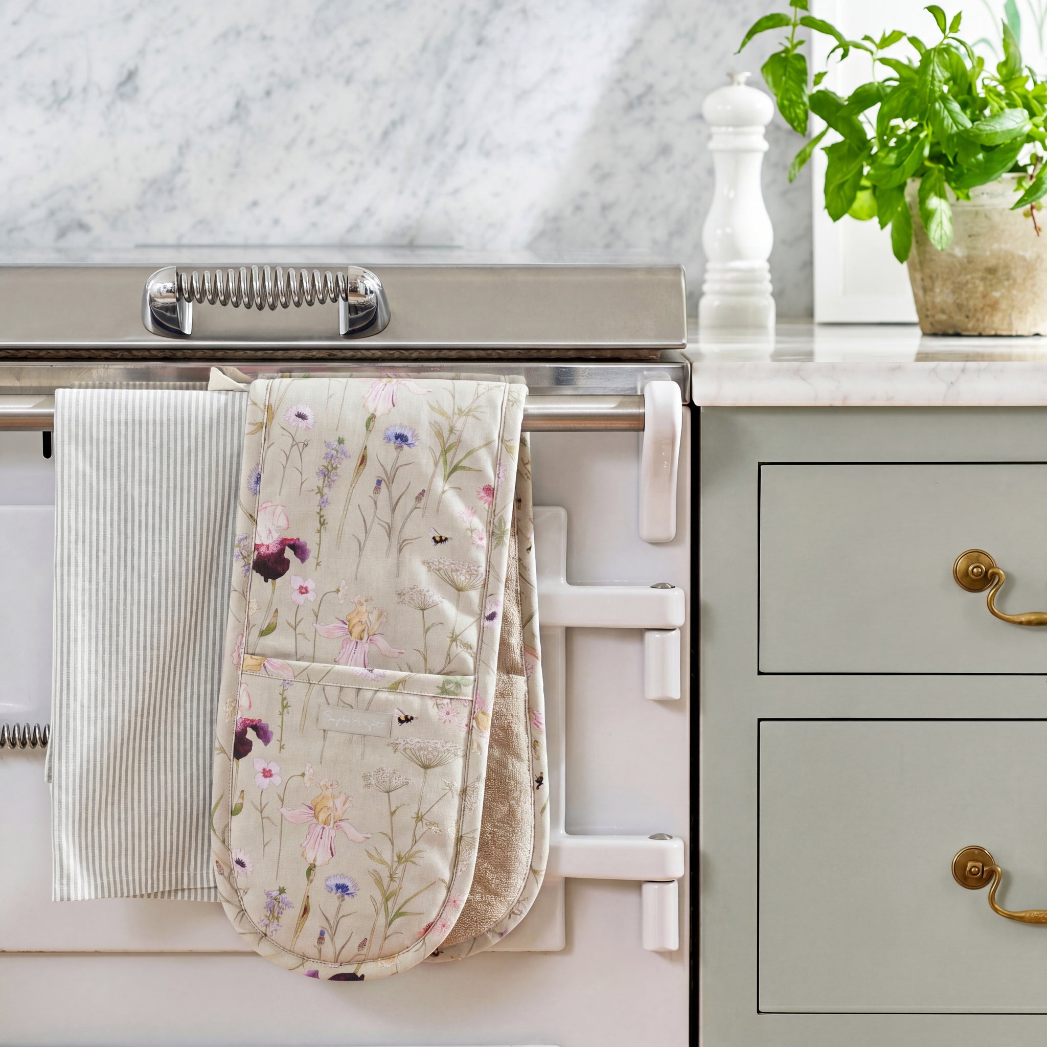 Bees Double Oven Glove by Sophie Allport