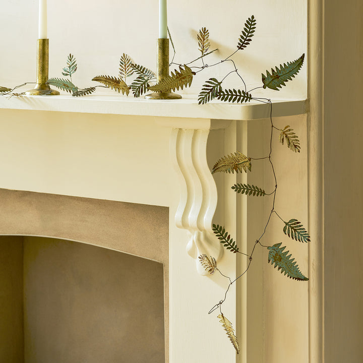 Vintage Style Leaf Garland
