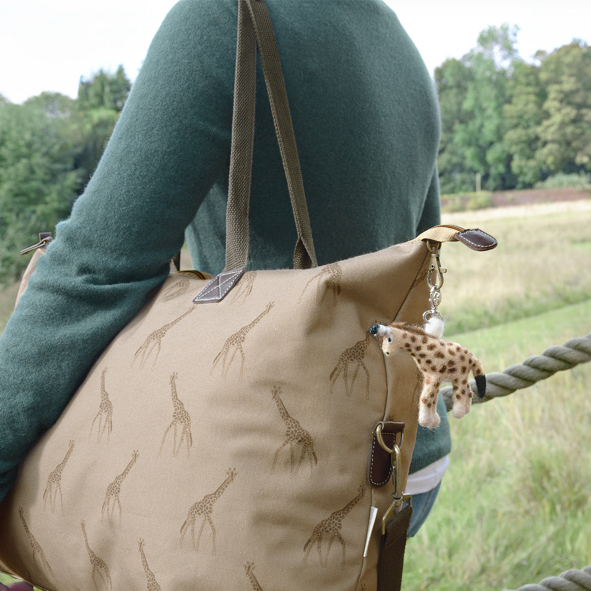 Weekend Bag with Giraffe print by Sophie Allport