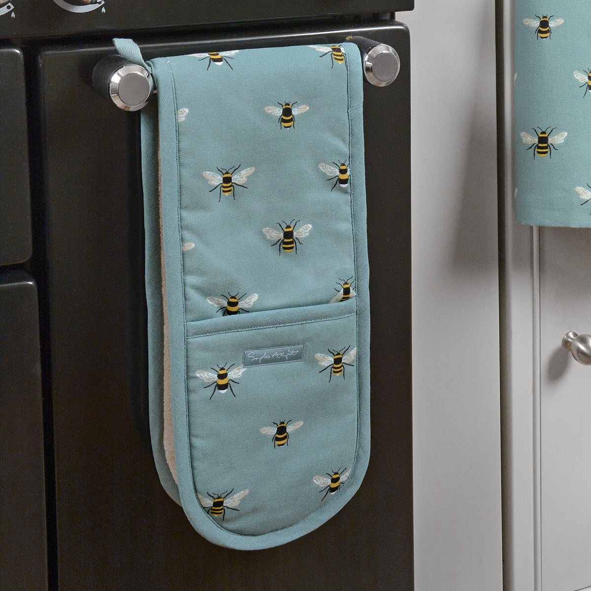 Teal double oven glove for kitchen in Sophie Allport Bees Teal design