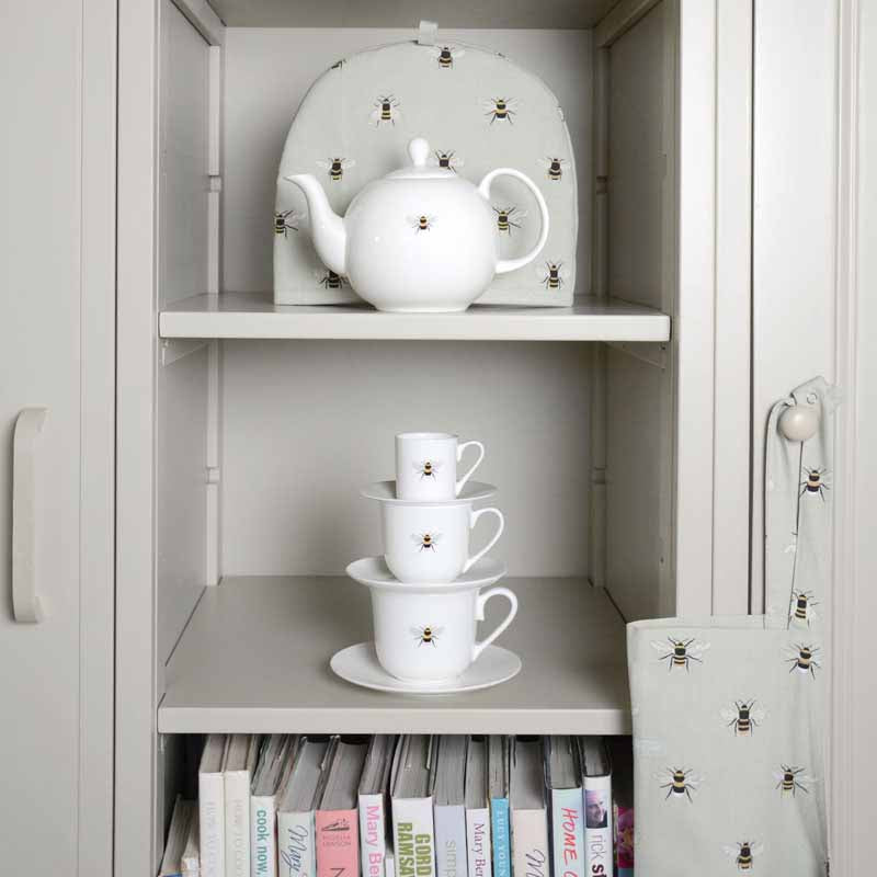 Bees Teacup & Saucer