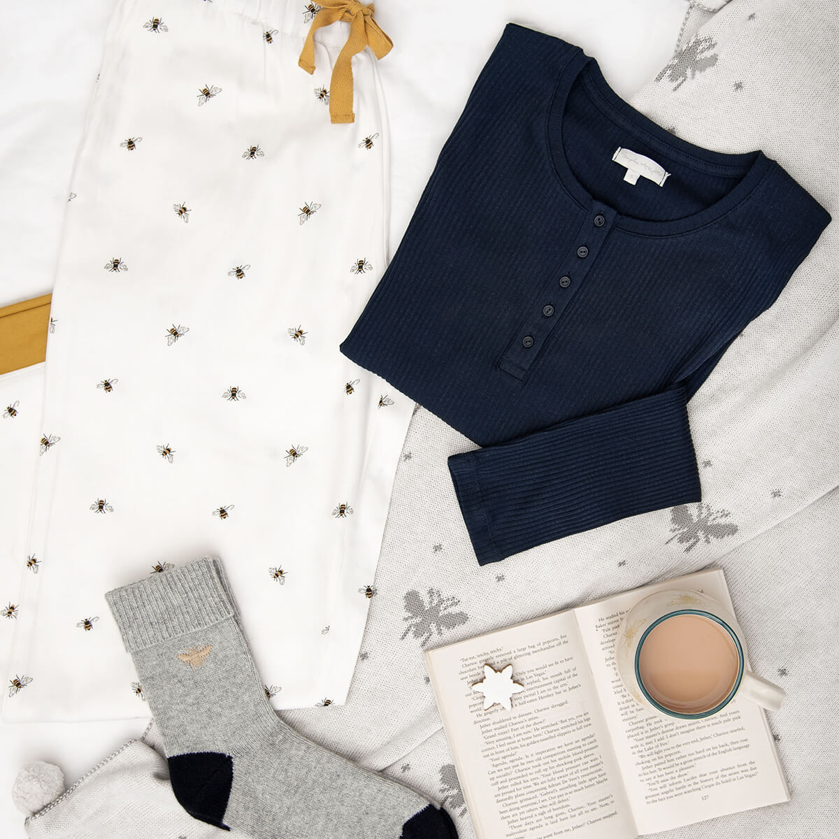 Bees Ladies Pyjama Bottoms