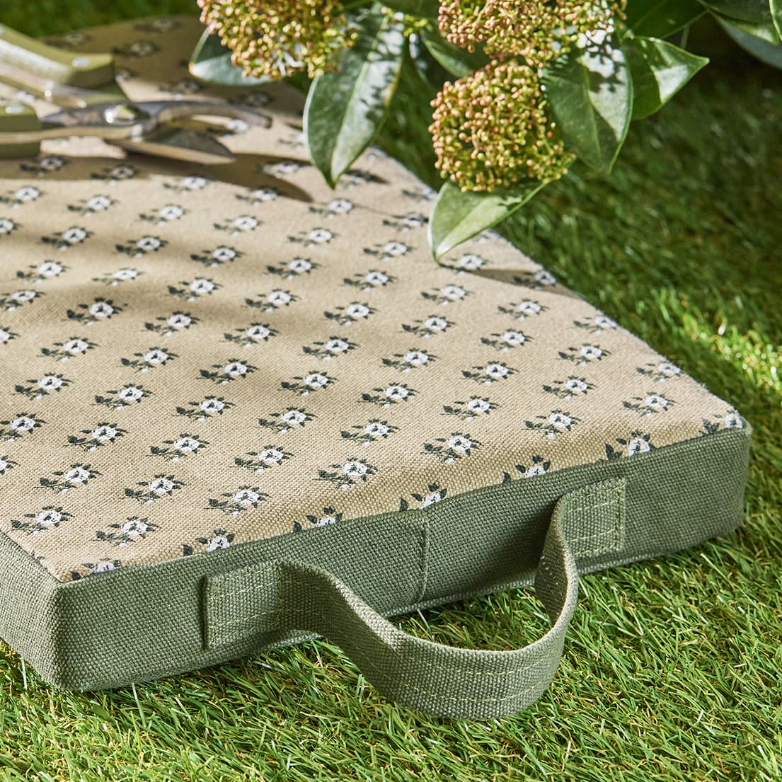Rose Gardening Kneeler