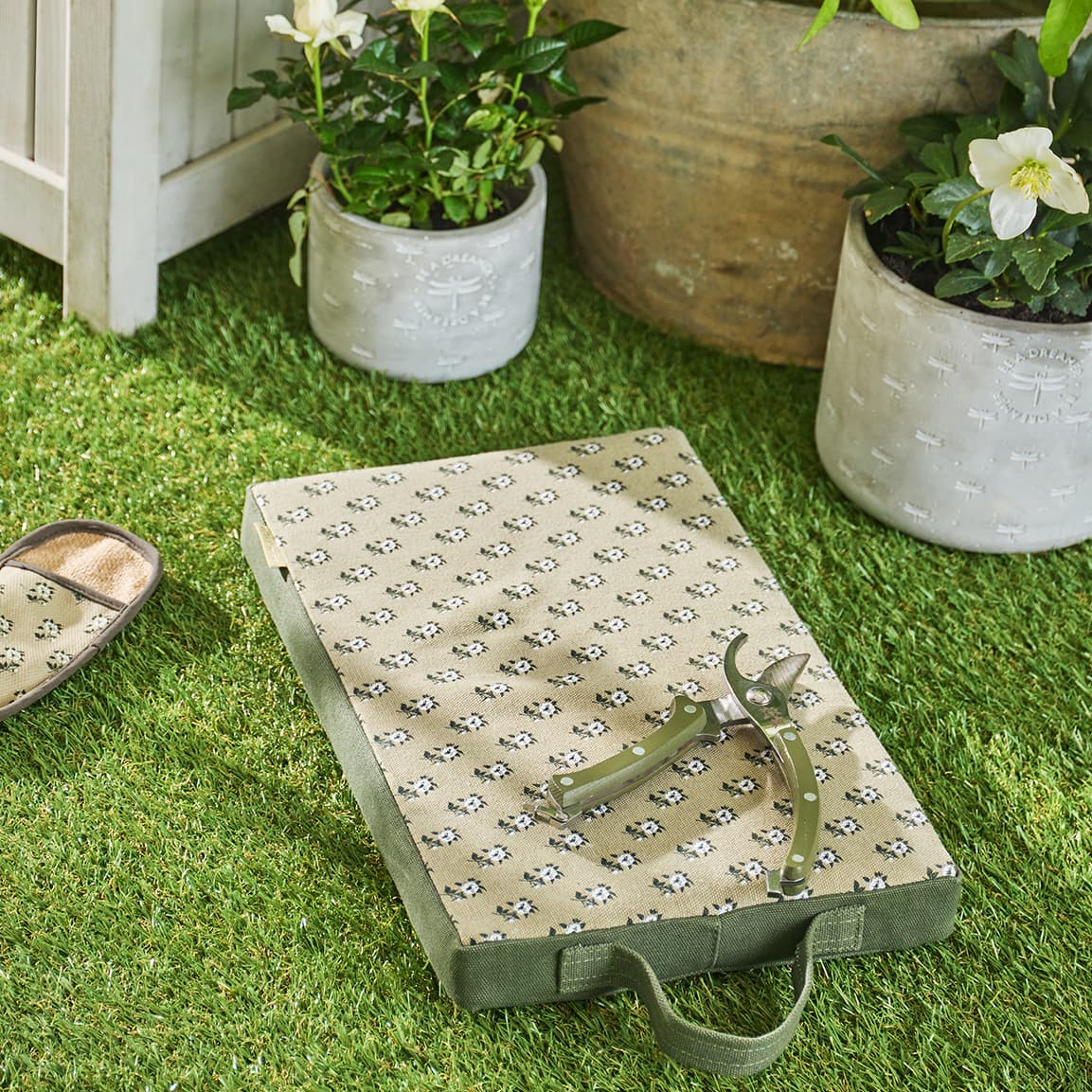 Rose Gardening Kneeler