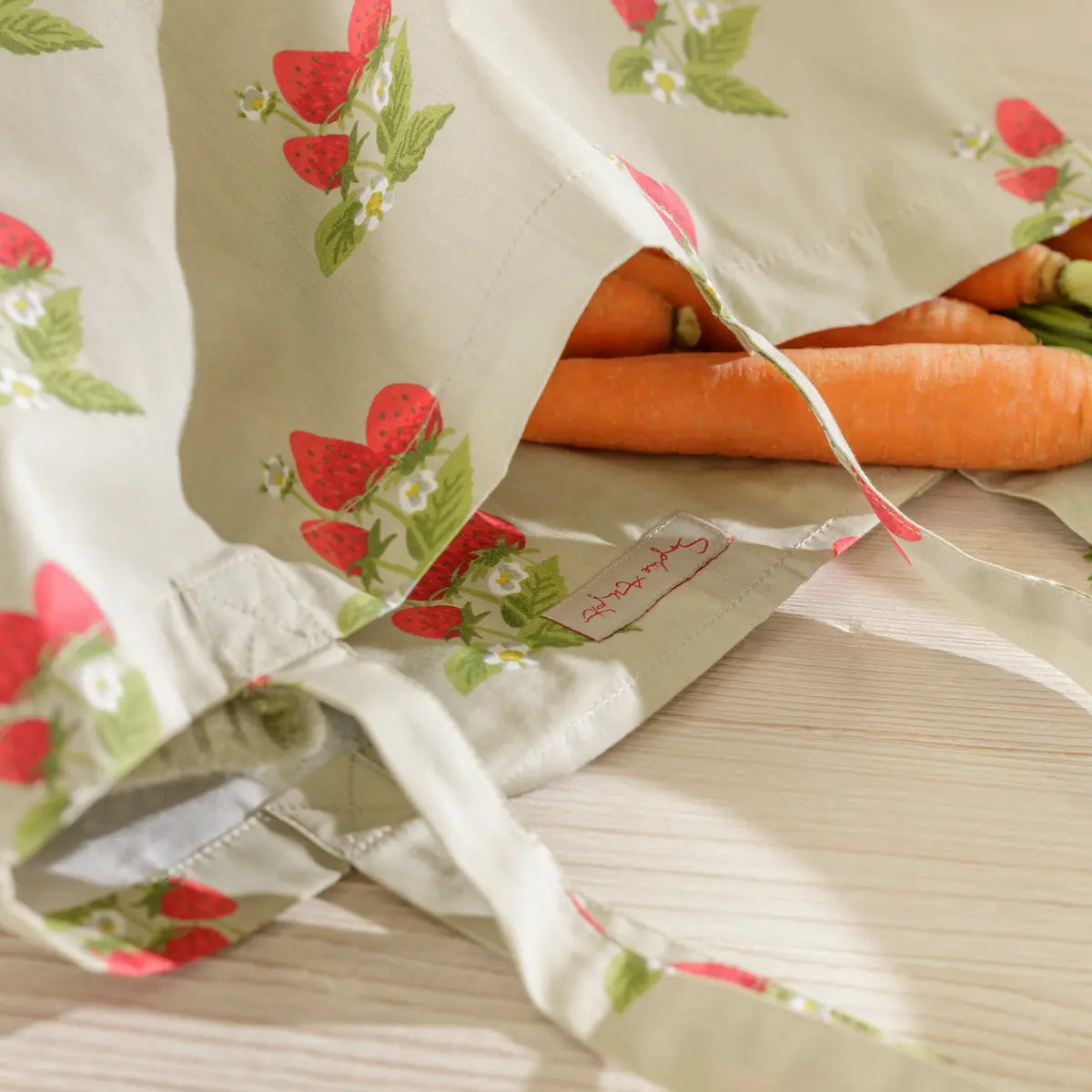 Strawberries Folding Shopping Bag
